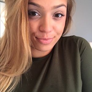 Meet your Posher, Karissa