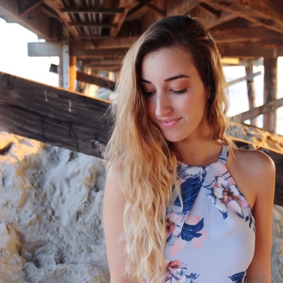 blue floral midi dress - Picture 2 of 4