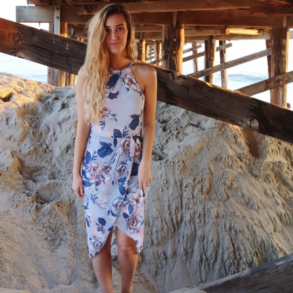 blue floral midi dress - Picture 3 of 4