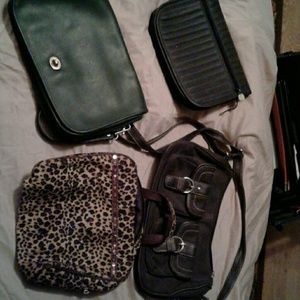 7 purses and 1 wallet