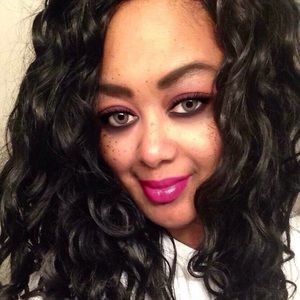 Meet your Posher, Arethea