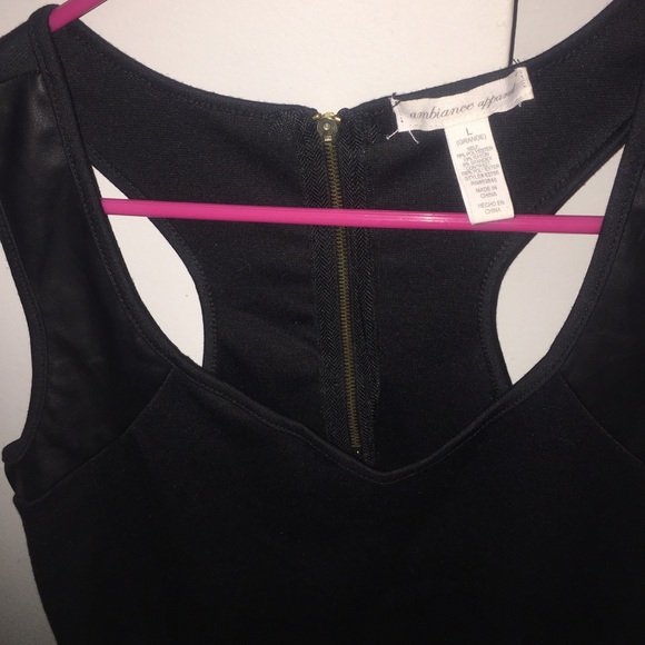 Little black dress - Picture 3 of 3