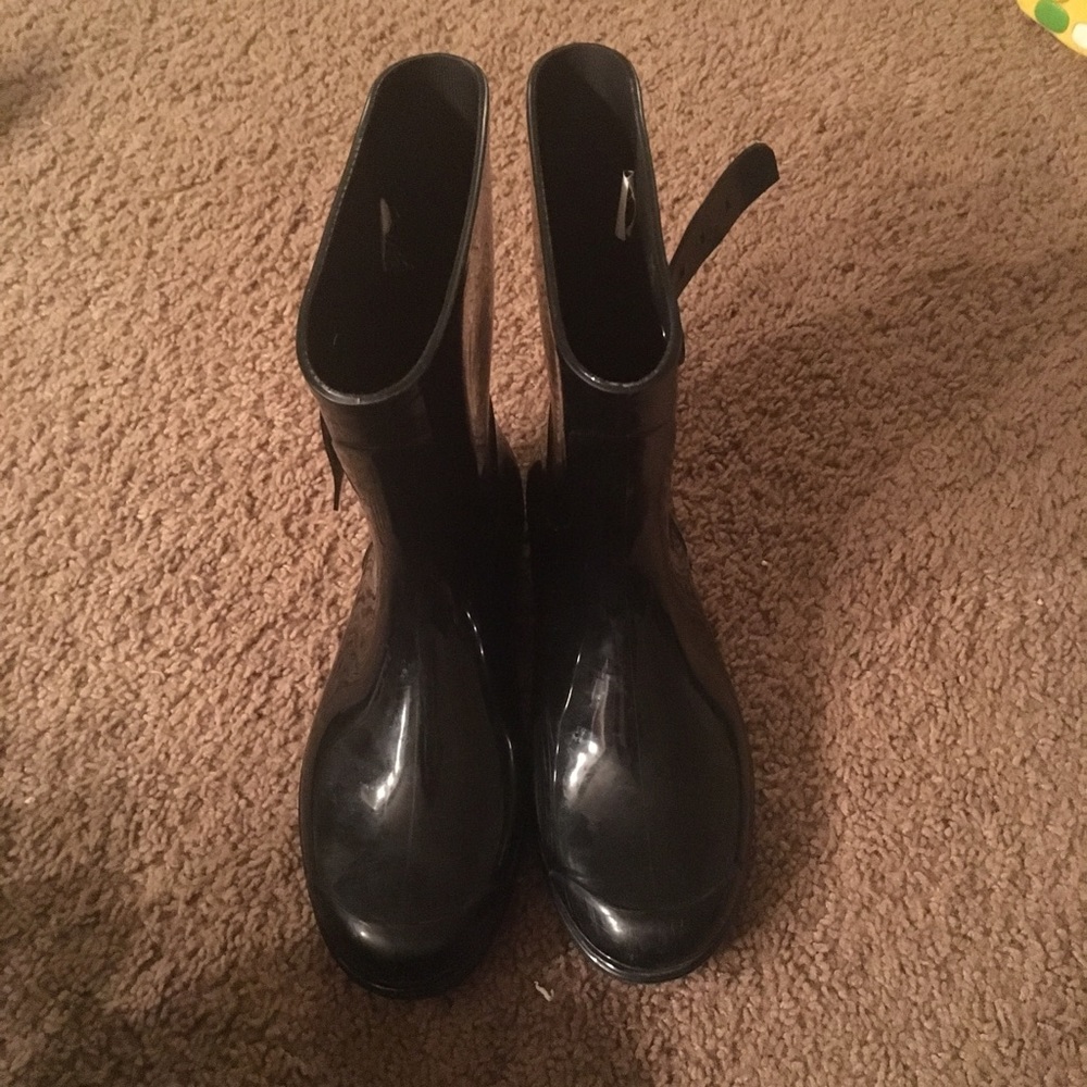Women rain boots