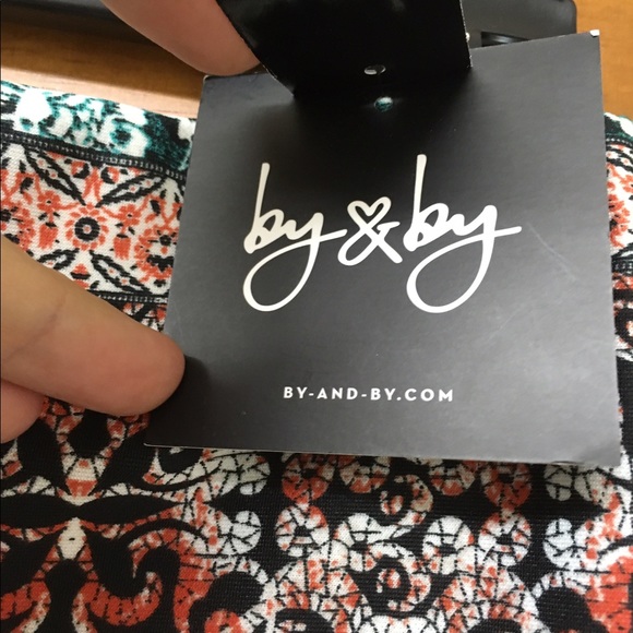 NWT Darling Pencil Skirt from By & By - Picture 5 of 7