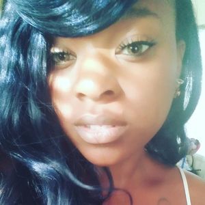 Meet your Posher, Lynda