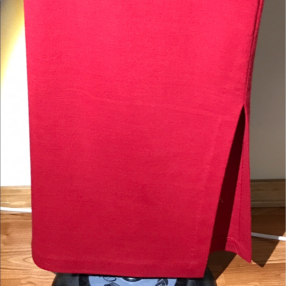 Red dress - Picture 4 of 4