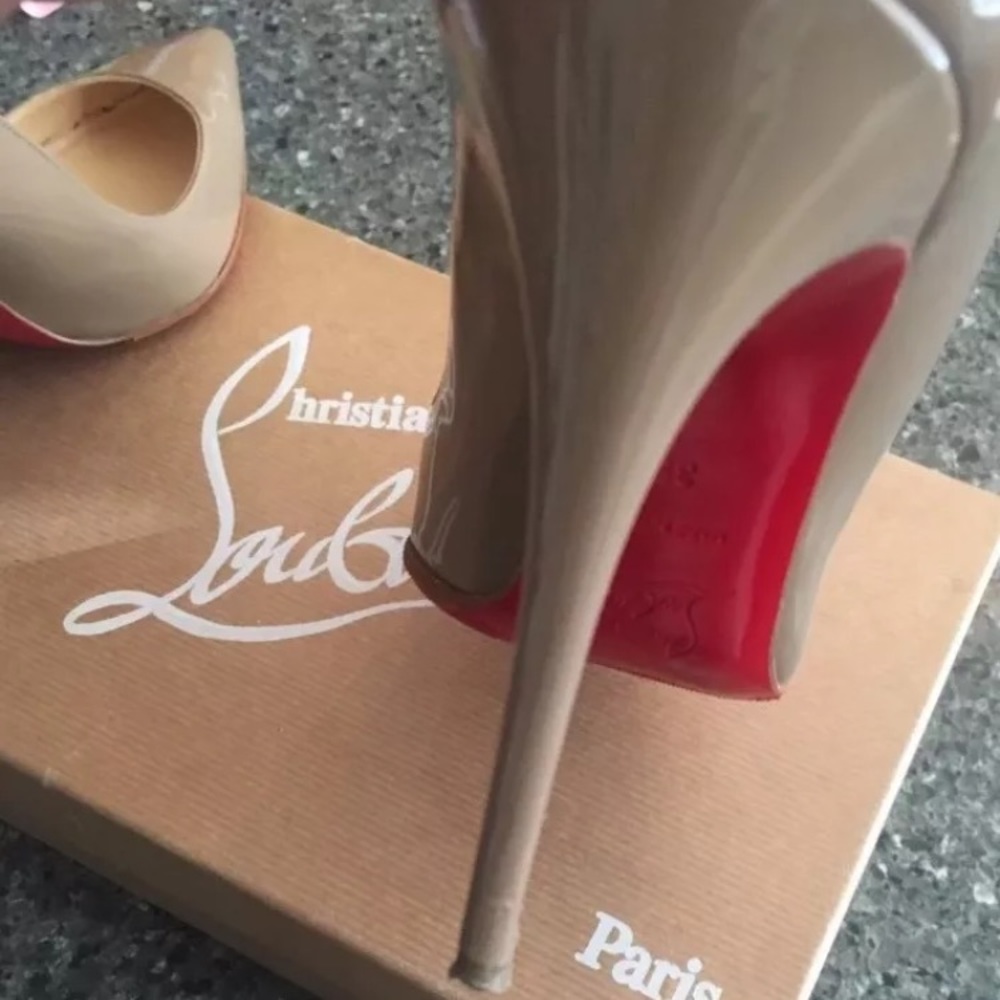Christian Louboutin Nude