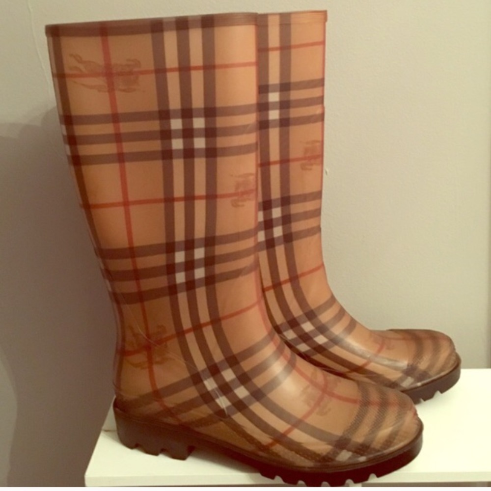 **Sold** Burberry Rainboots ✨🌟HOST PICK🌟✨
