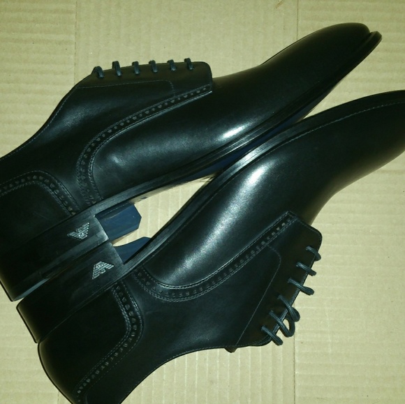 Giorgio Armani black dress shoes NEW - Picture 1 of 3