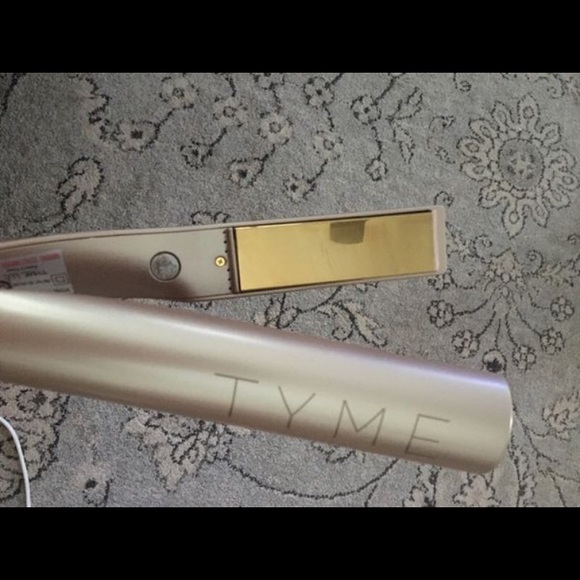 Hair straightener