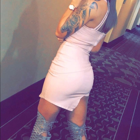 Two piece set - Picture 2 of 2