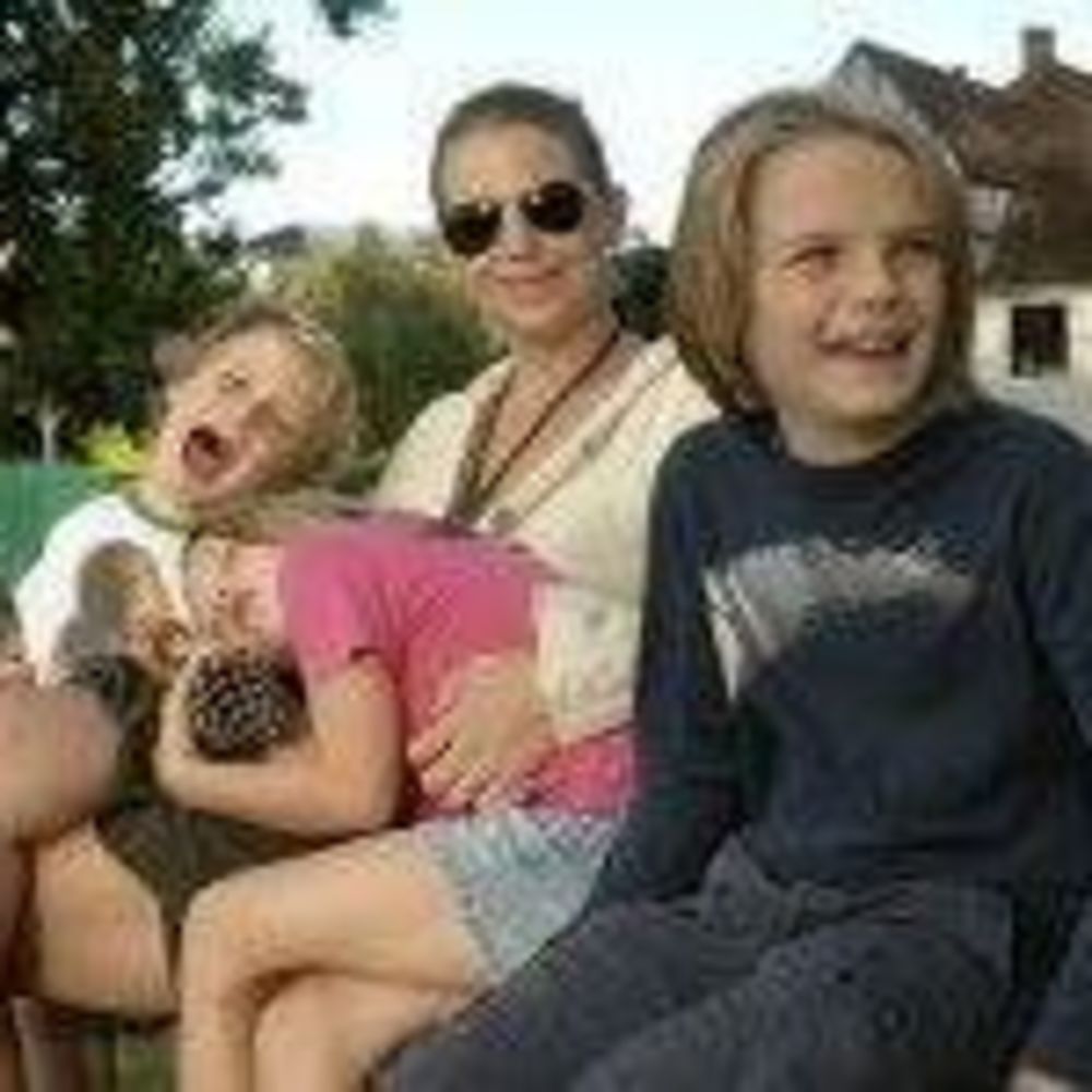 Meet your Posher, Pia