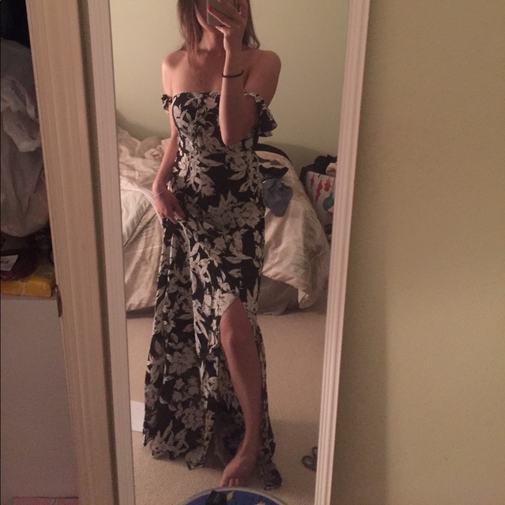 ❌SOLD❌ NWT Flynn Skye Bardot Dress XS