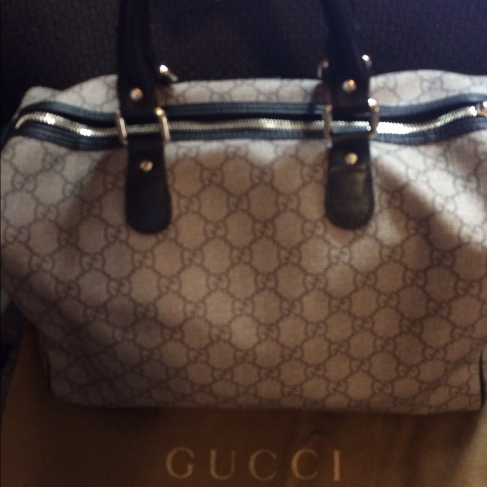 GUCCI BAG - Picture 2 of 2