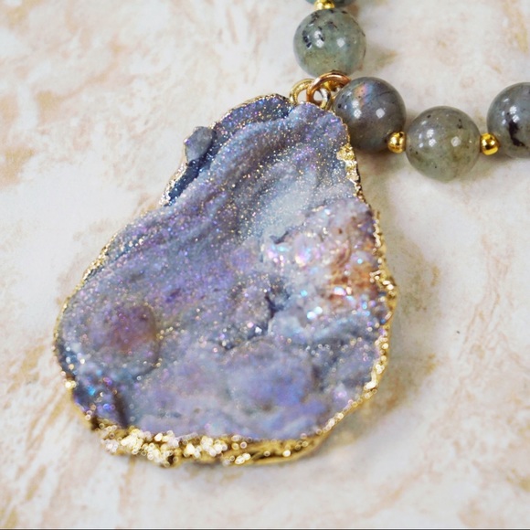 Natural Druzy Nevklace - Picture 2 of 6