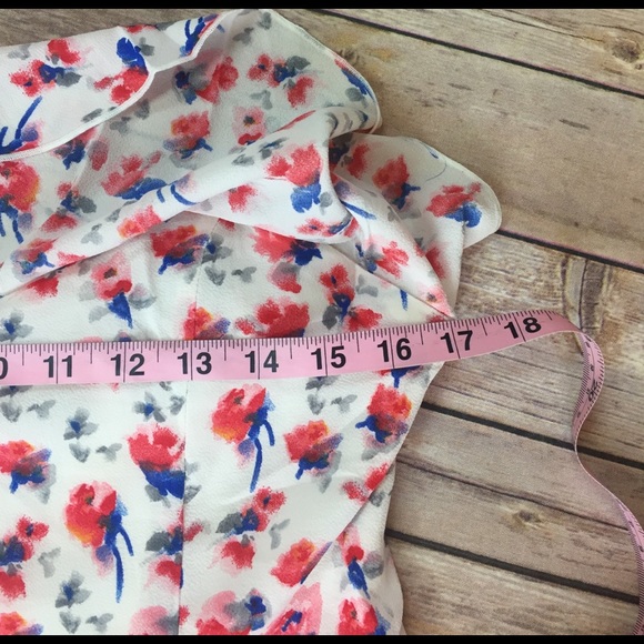 Last 1! SMALL Flirty floral sundress - Picture 6 of 8