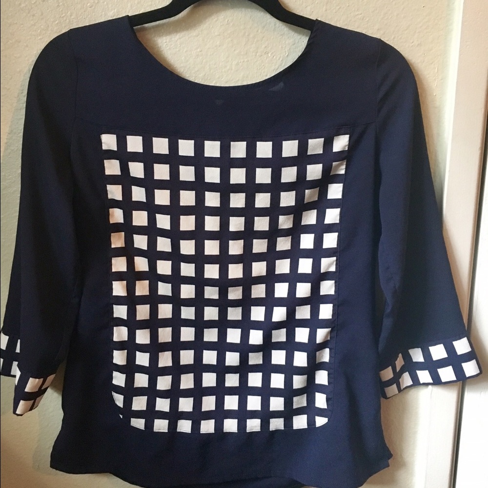 square print blue top :)
