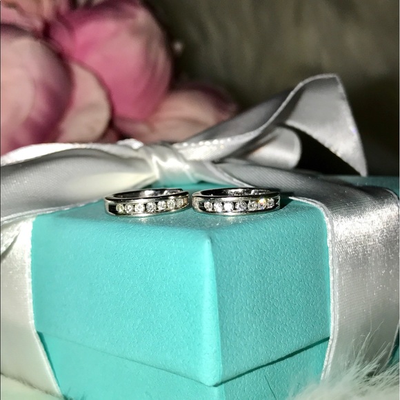 Jewelry - 🅢🅐🅛🅔Dia Hoop Diamond14k Whitegold Earrings