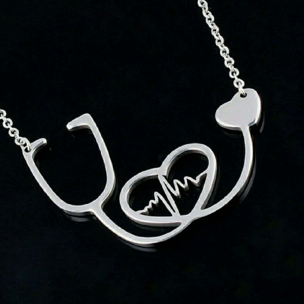 NWOT Stethoscope Necklace 18 Inches