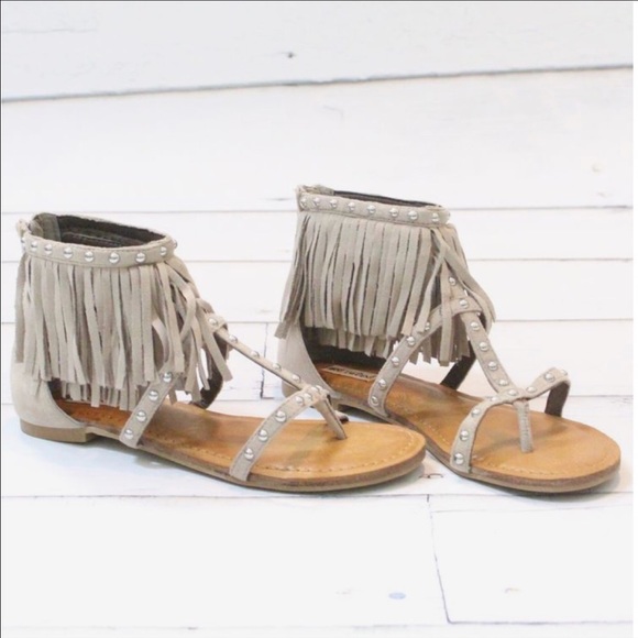 NIB Boho Chic Fringe Stud Gladiator Sandal - Picture 3 of 8