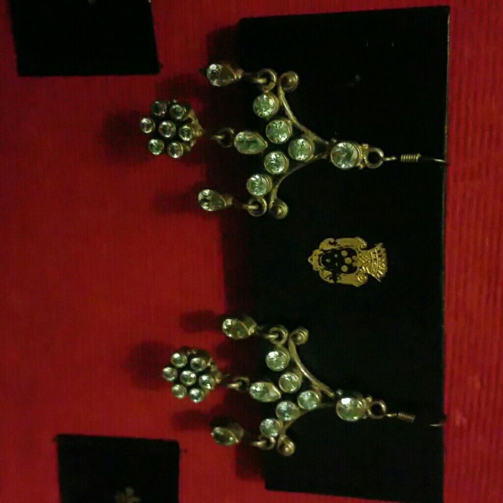 CUSTOM JEWELRY