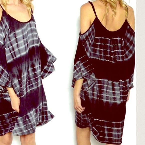 Fashion BohoLoco Other - ❗️Cold Shoulder Tunic Dress