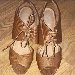 Jeffrey Campbell's shoes size 8