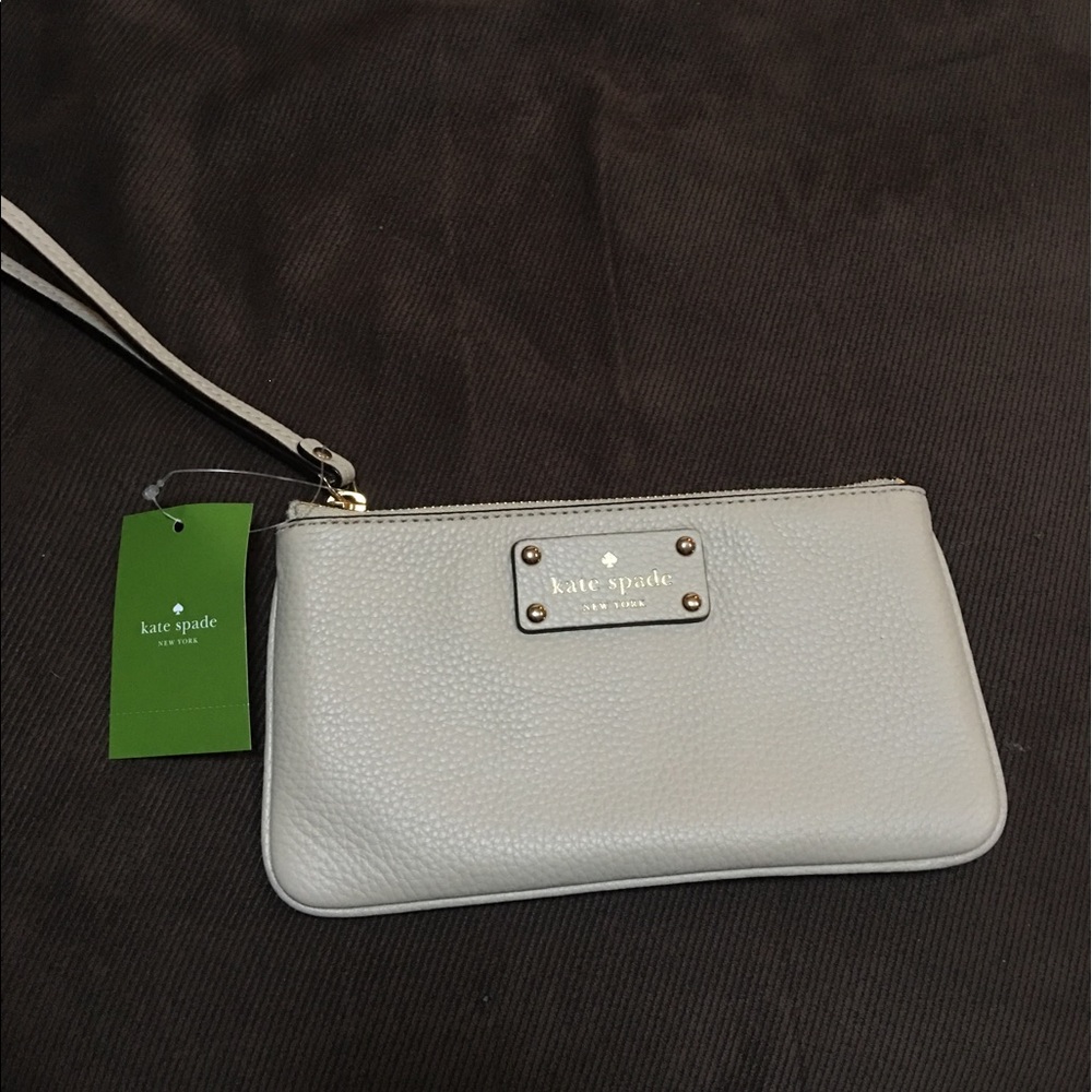 Kate spade ♠️ wristlet ((((sold)))