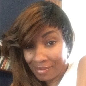 Meet your Posher, Ivella