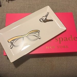 SOLD NWT Kate Spade Daisy Place Large Tray