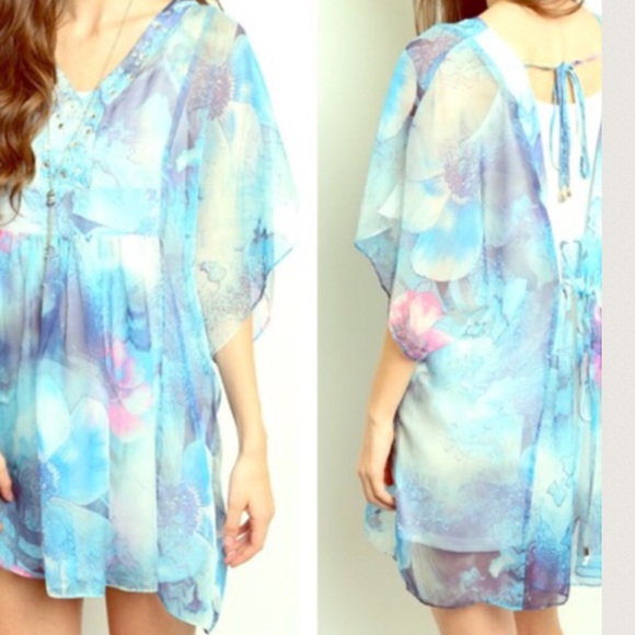 โ๏ธPRICE DROP Sheer Pastel Cape Tunic - Picture 3 of 3
