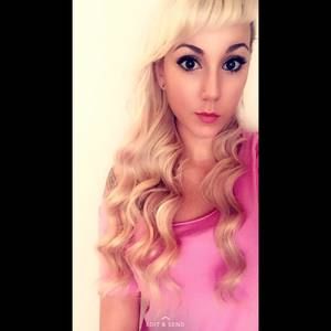 Meet your Posher, Emily