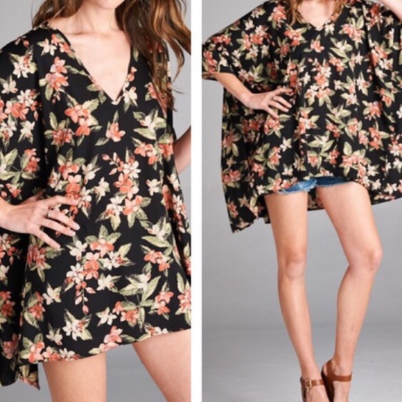 ❗️Floral Cape Tunic - Picture 2 of 4