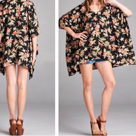 ❗️Floral Cape Tunic - Picture 4 of 4