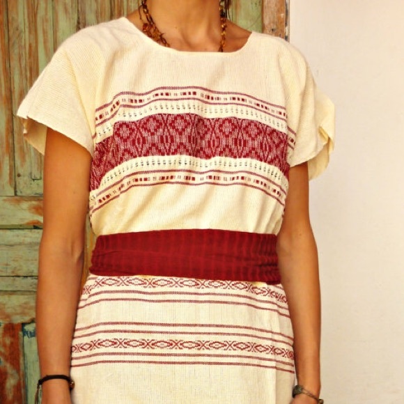 Huipil Vintage Dress made on loom. - Picture 2 of 3