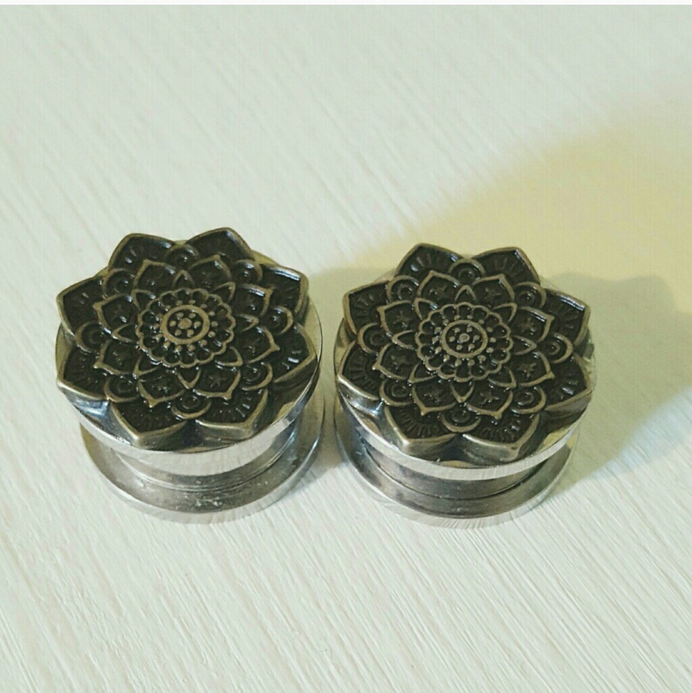 18 mm plugs