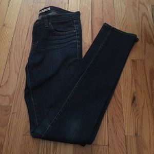 J Brand pencil split jeans! Sz 28