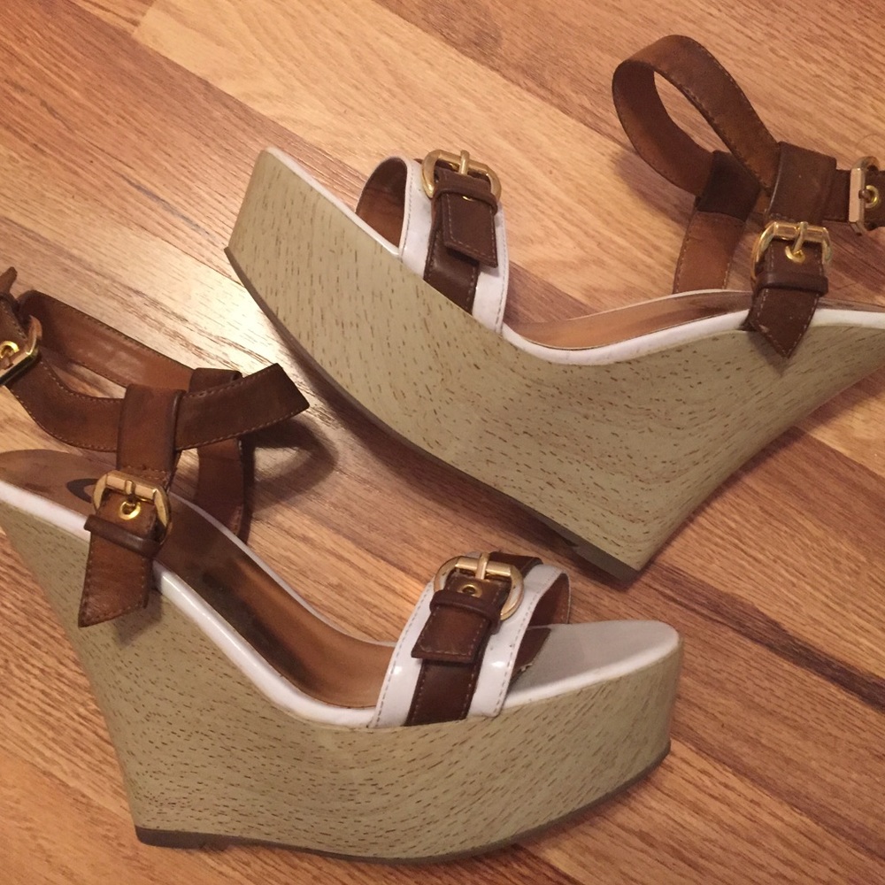 G by Guess wedges