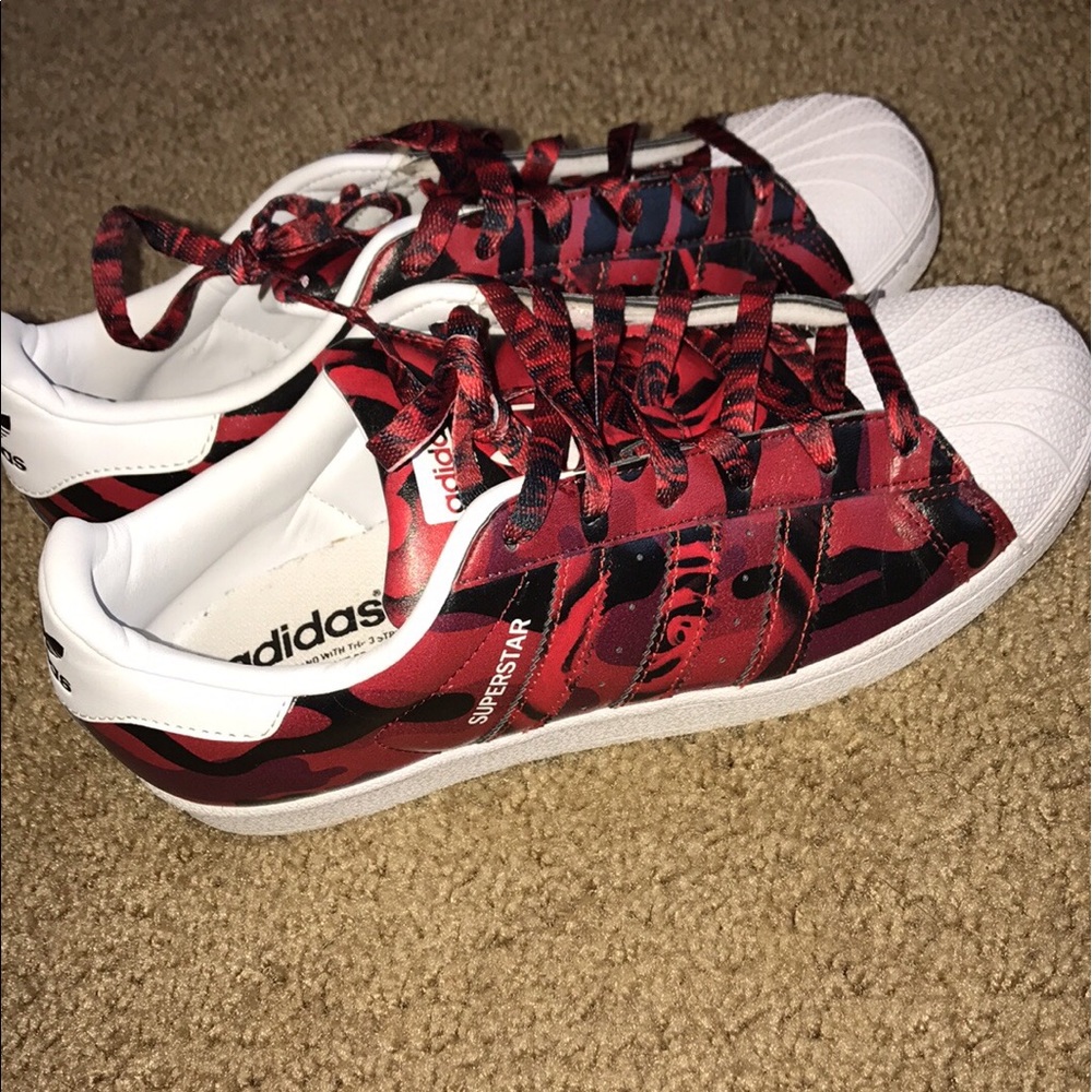 Limited adidas superstar