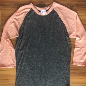 Lularoe Randy tee