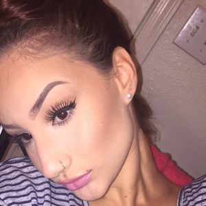 Meet your Posher, Doritza