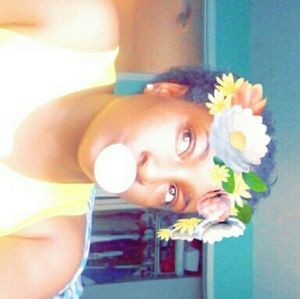 Meet your Posher, Alexandra