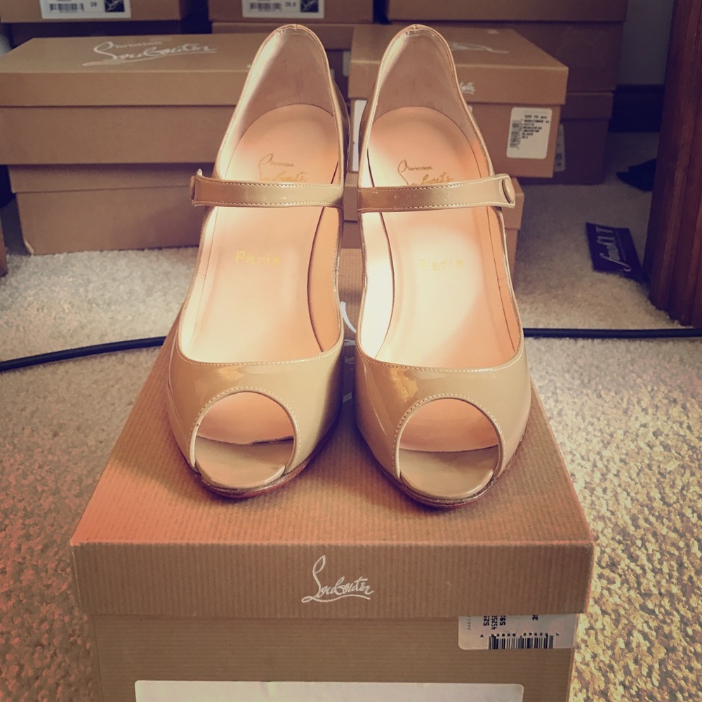 Christian Louboutin Mary Jane peep toe size 39