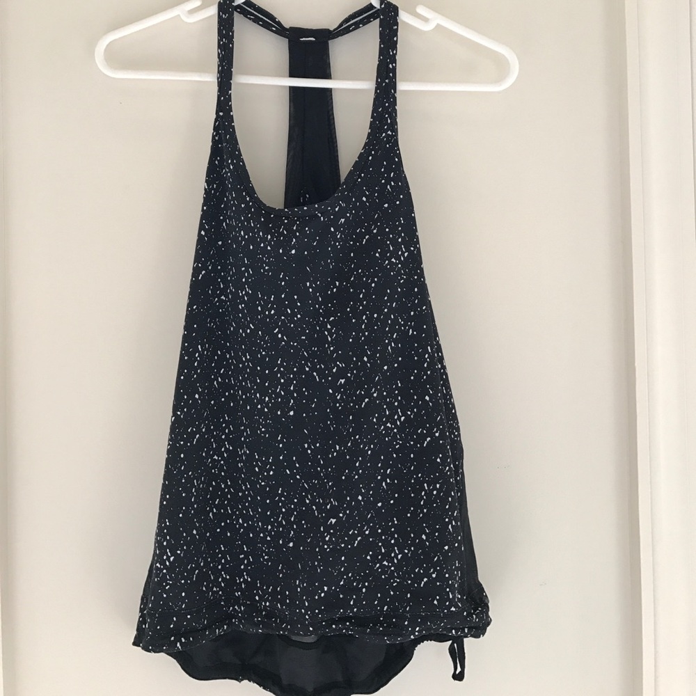 Lululemon "Drop it like its hot" top