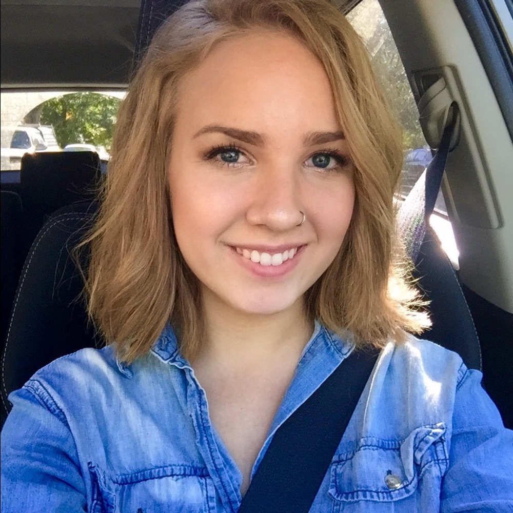 Meet your Posher, Hannah