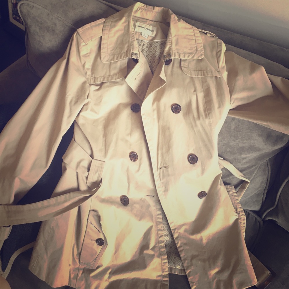 Banana Republic Trench - Near Perfect Condition