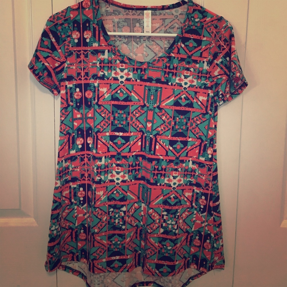 Lularoe Classic Tee