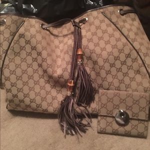 Gucci bucket handbag