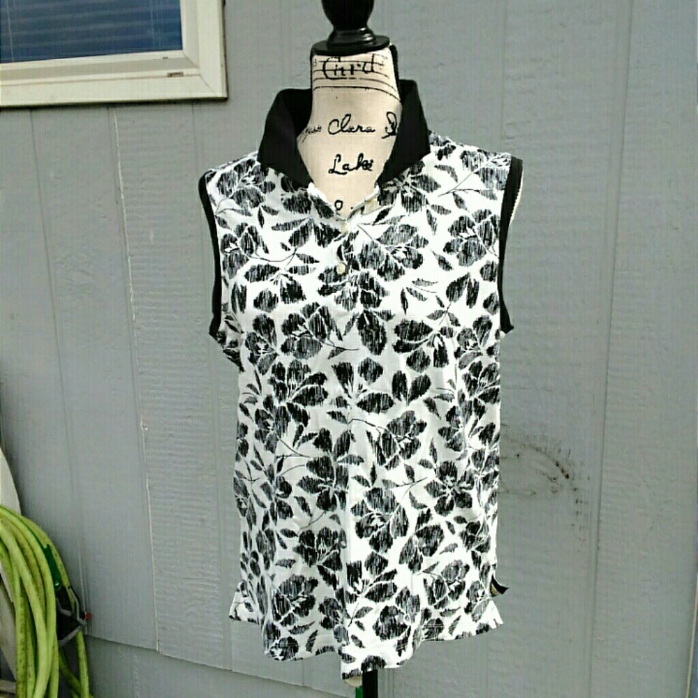 Sleeveless Collared Top