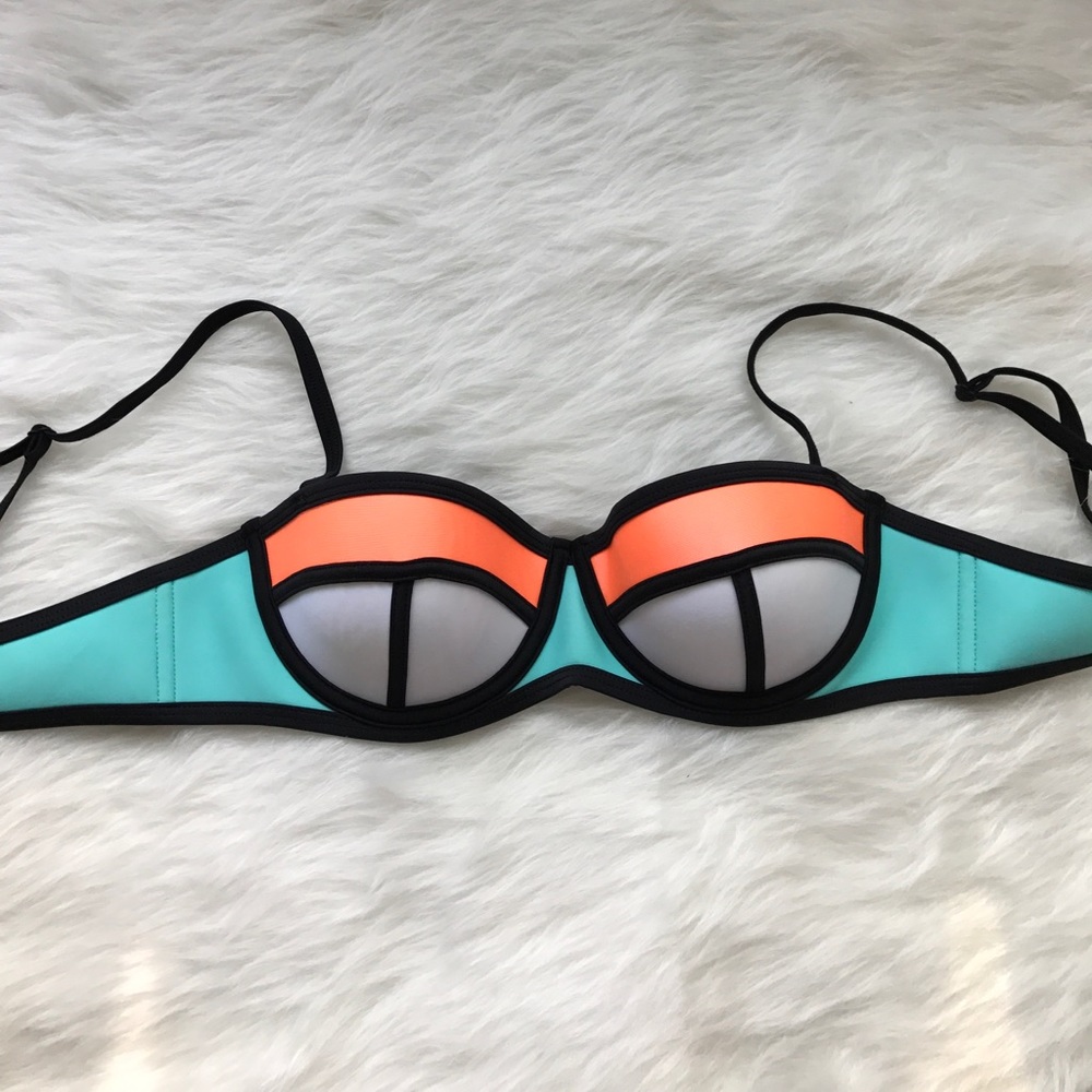 Triangl Bikini Top